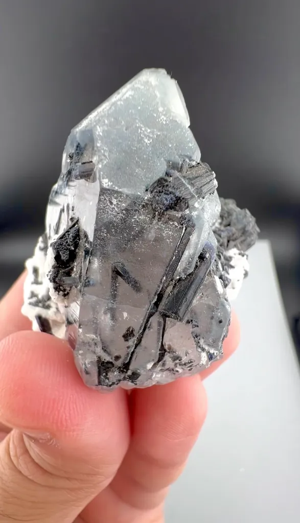 Quartz from Afghanistan - image 9