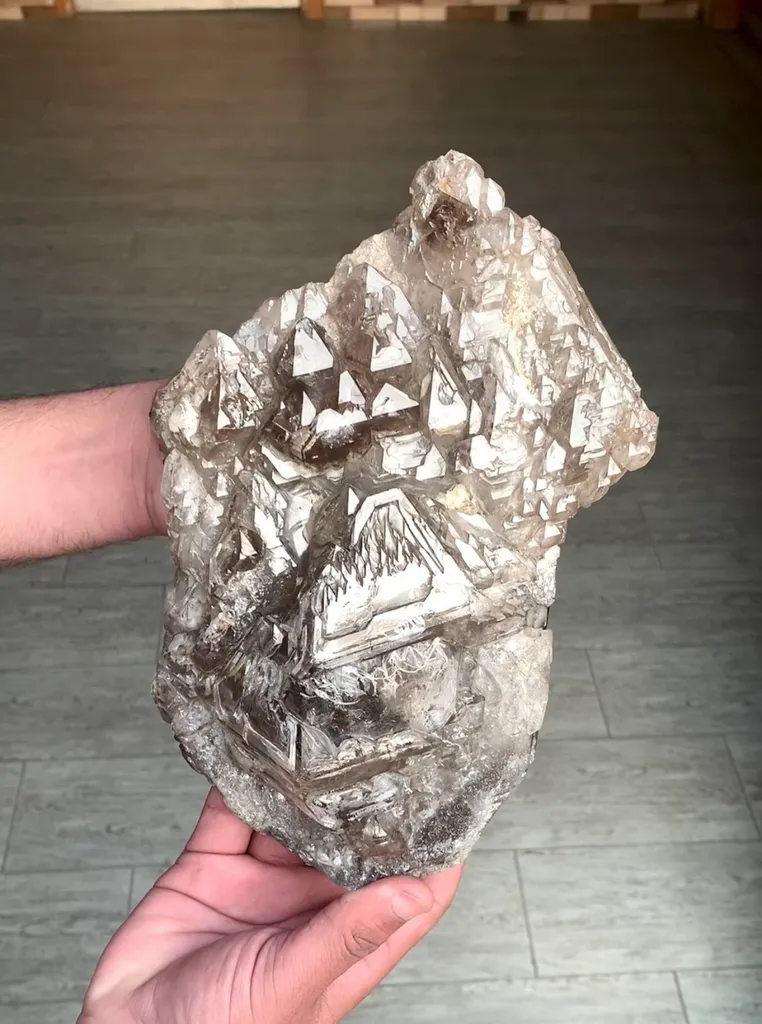 Quartz from Afghanistan image