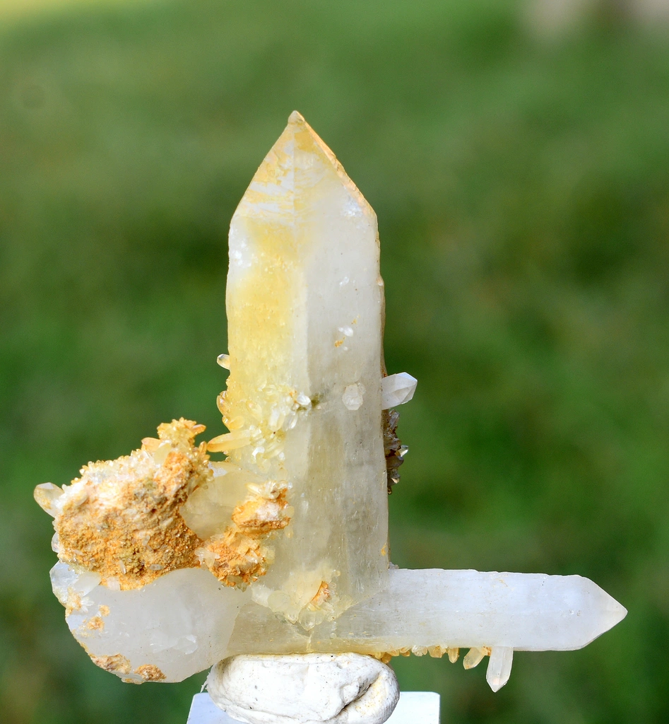 Quartz from Alchuri, Shigar Valley, Shigar District, Gilgit-Baltistan, Pakistan - image 2