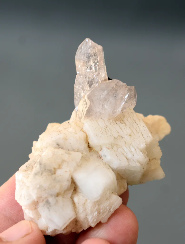 Quartz from Alchuri, Shigar Valley, Shigar District, Gilgit-Baltistan, Pakistan - image 6