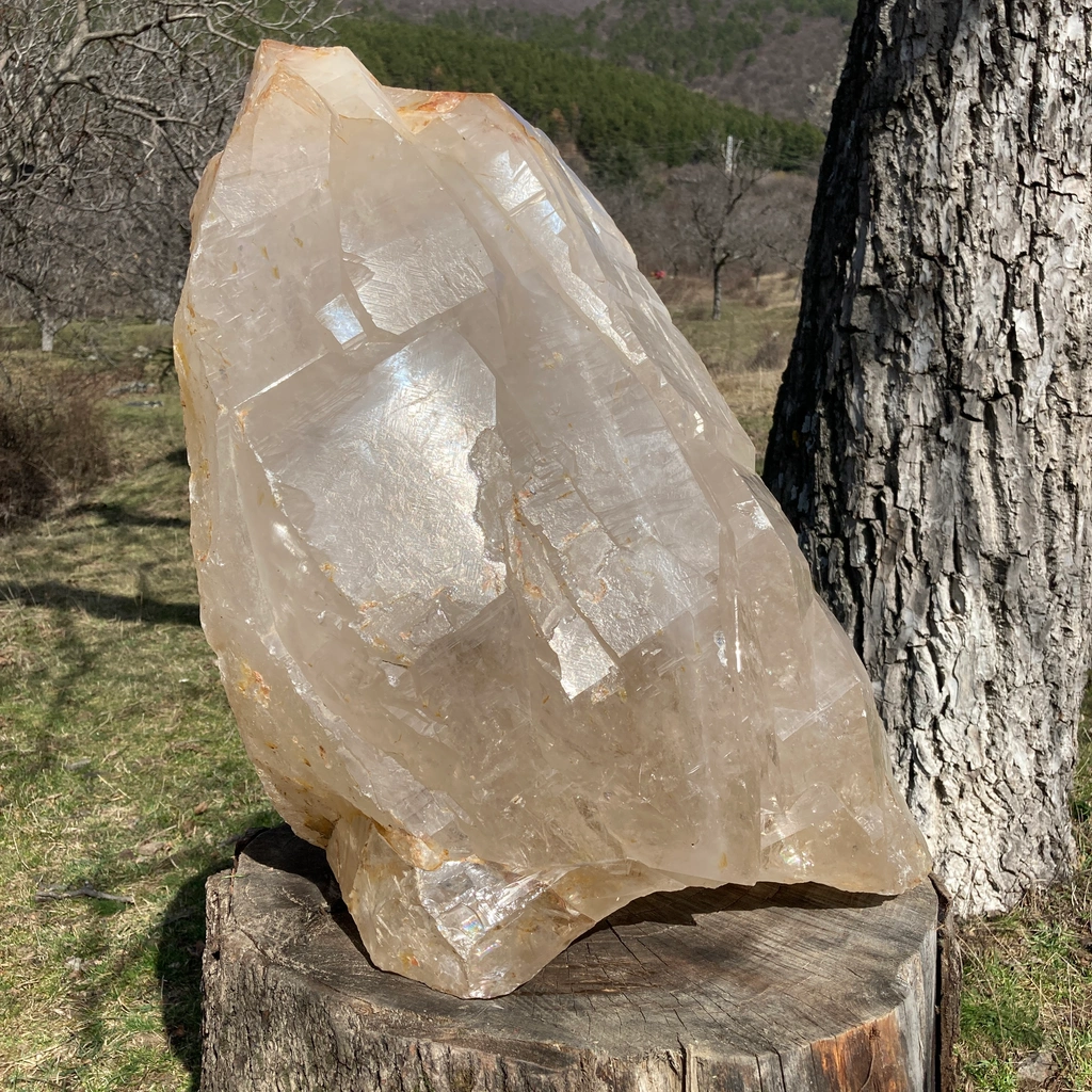 Quartz from Alto Ligonha Pegmatite Field, Zambezia Province, Mozambique - image 2