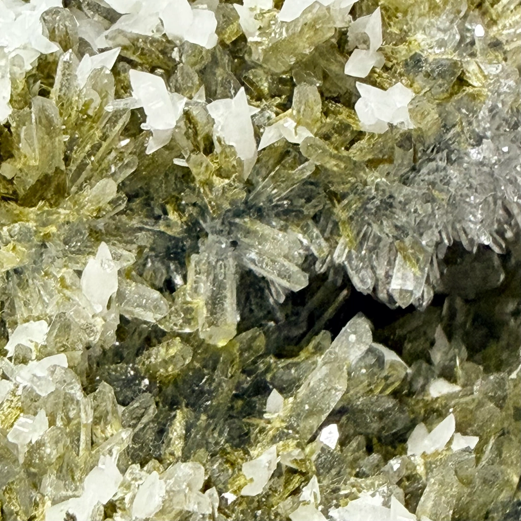 Quartz from Djurkovo mine, Djurkovo Complex, Laki Municipality, Plovdiv Province, Bulgaria - image 2