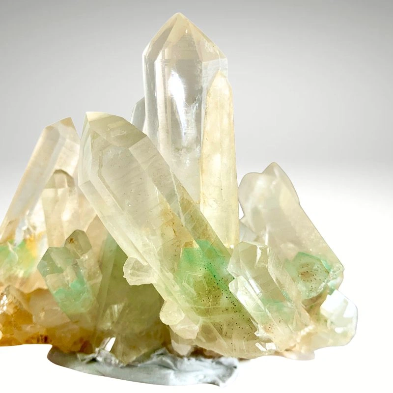 Quartz from Ihovitra, Ambatofinandrahana District, Amoron'i Mania, Madagascar - image 5