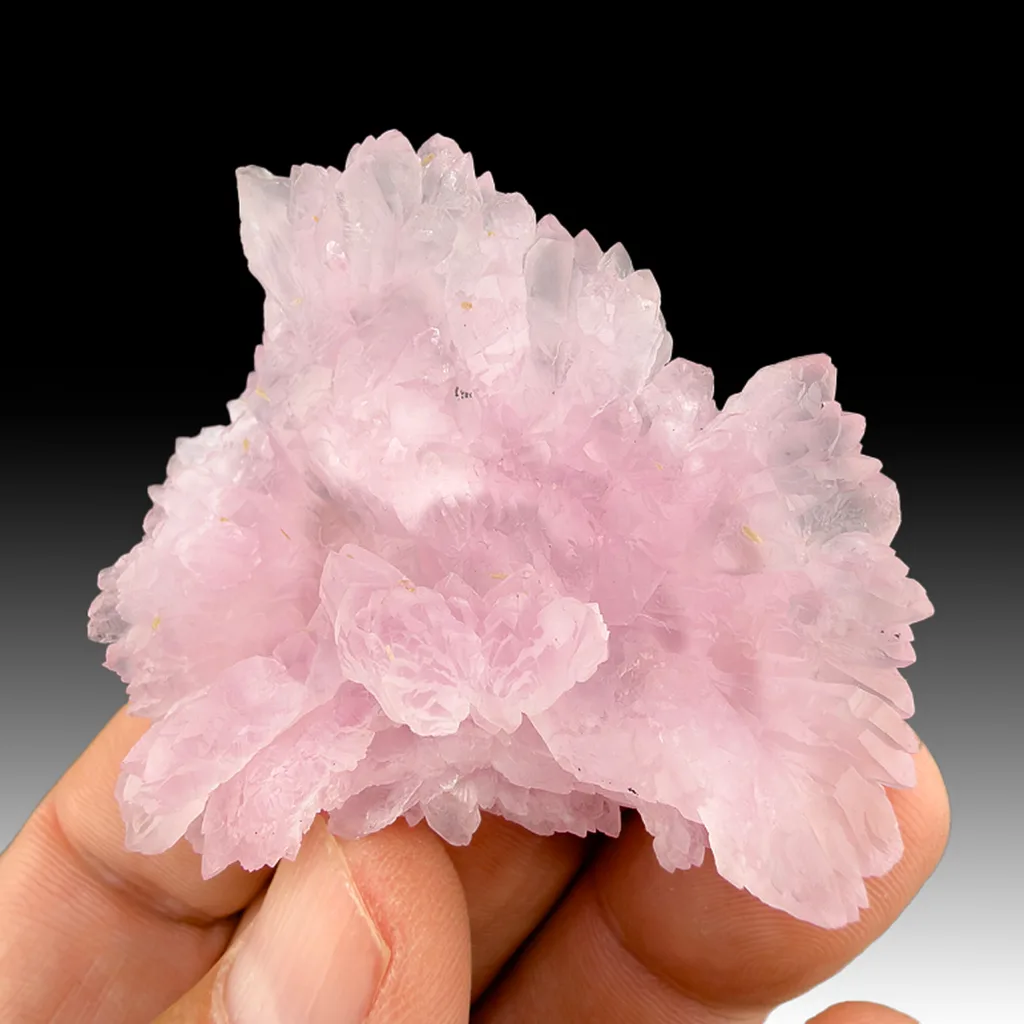 Quartz from Ilha claim, Taquaral, Itinga, Minas Gerais, Brazil - image 1