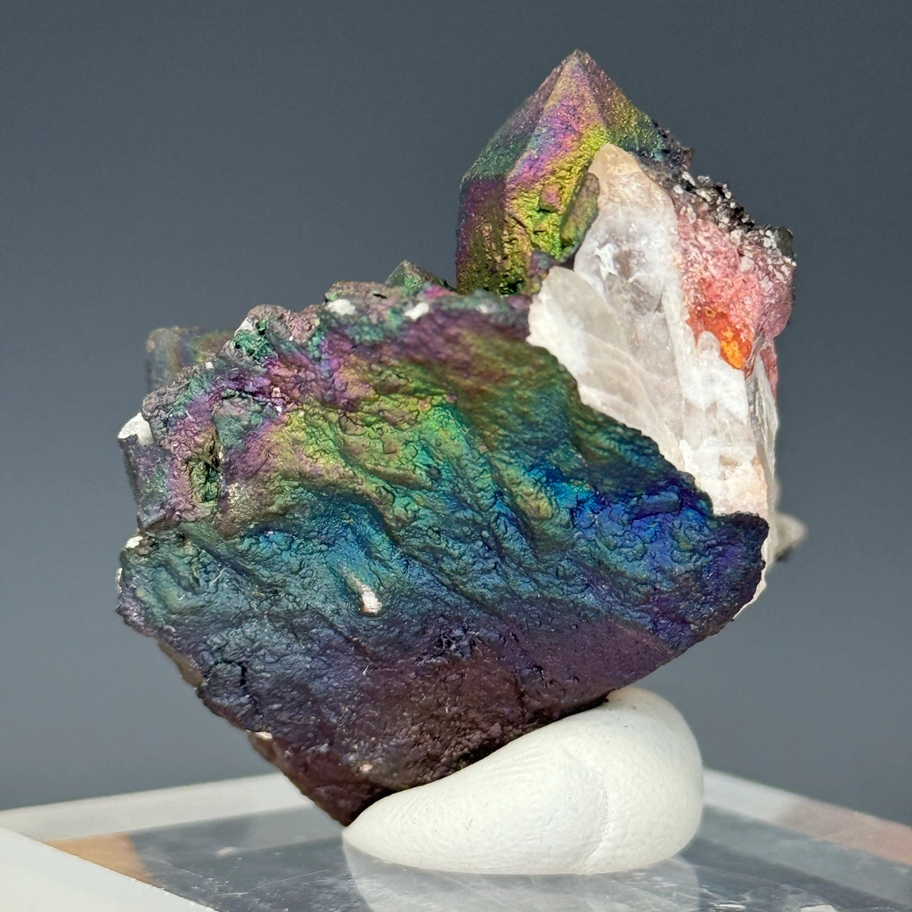 Quartz from Itremo, Ambatofinandrahana District, Amoron'i Mania, Madagascar - image 3