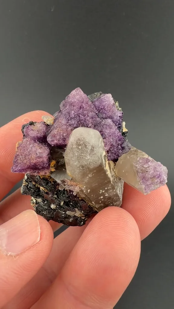 Quartz from Kara-Oba W deposit, Jambyl Region, Kazakhstan - image 2
