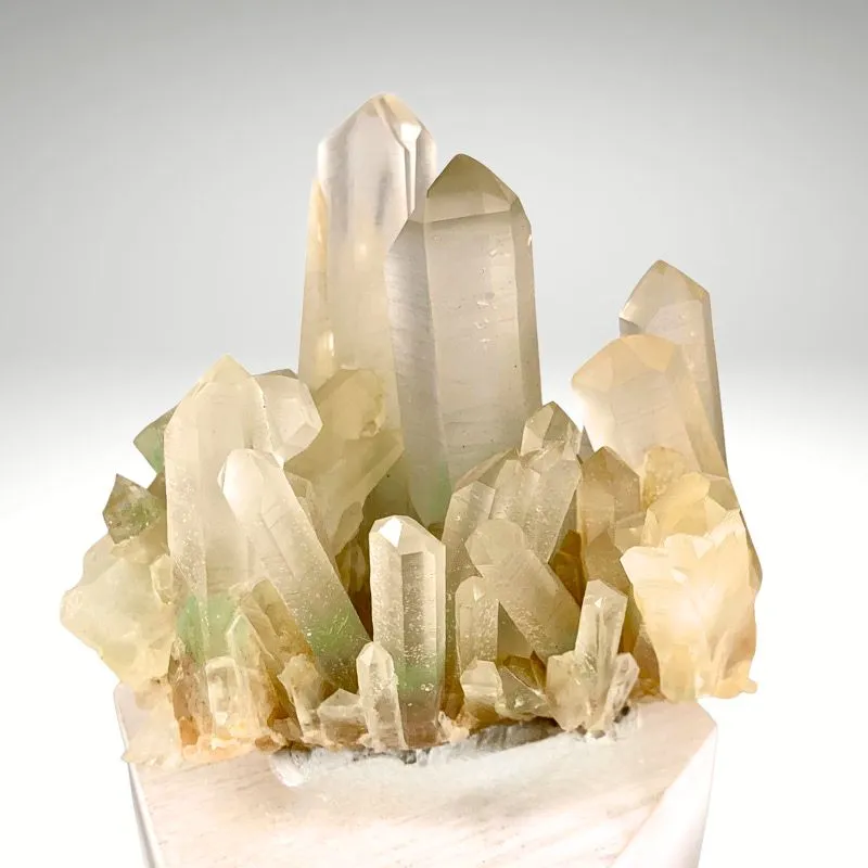 Quartz from Madagascar, Amoron'i Mania, Ambatofinandrahana District, Ihovitra, Itremo commune, Ambat - image 2