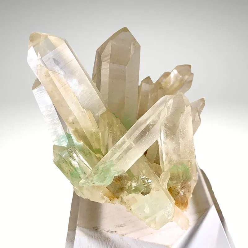 Quartz from Madagascar, Amoron'i Mania, Ambatofinandrahana District, Ihovitra, Itremo commune, Ambat image