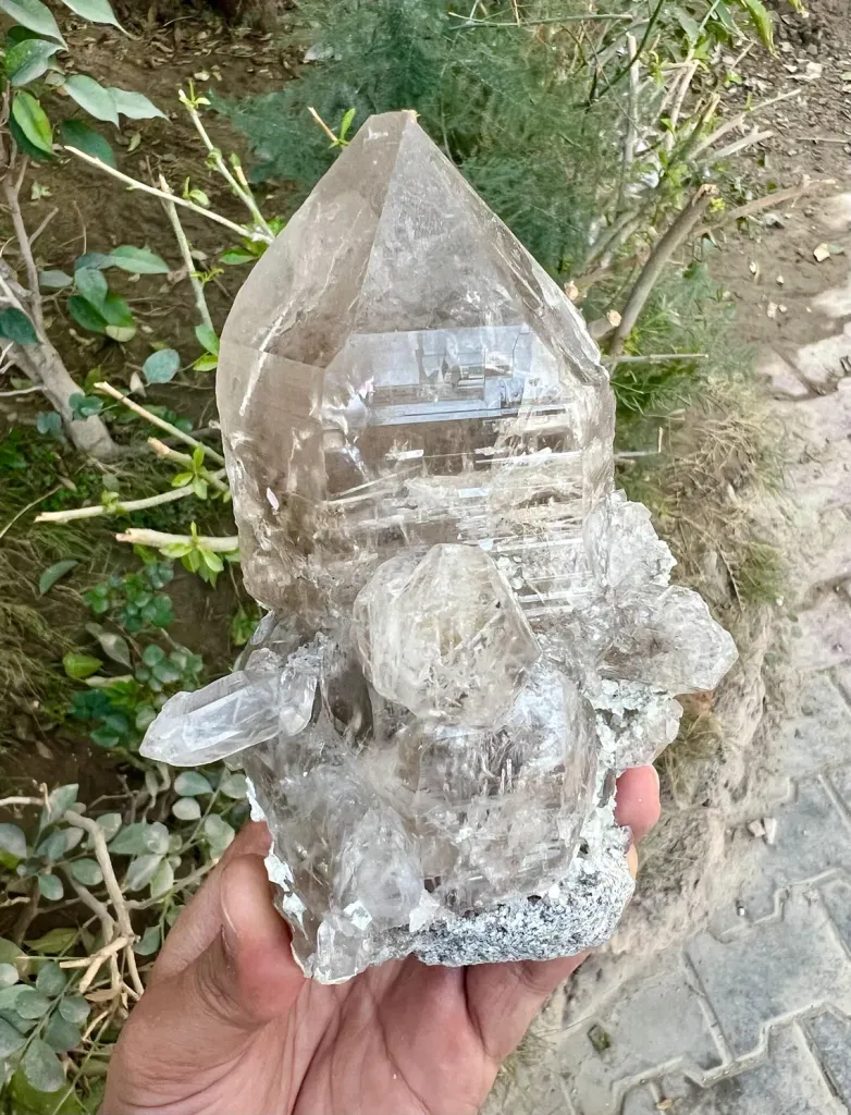 Quartz from Pakistan image