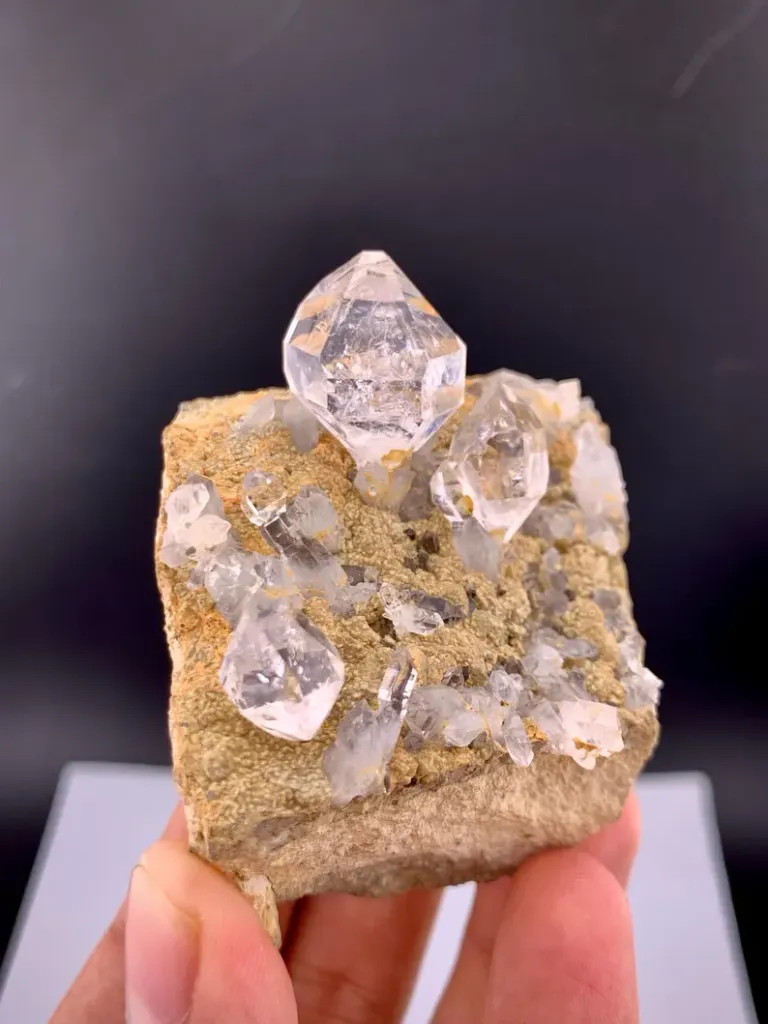 Quartz from Pakistan - image 3