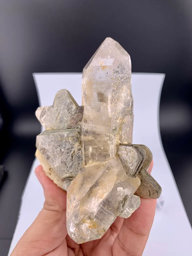 Quartz from Pakistan - image 4