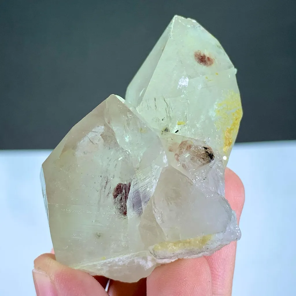 Quartz from Pakistan image