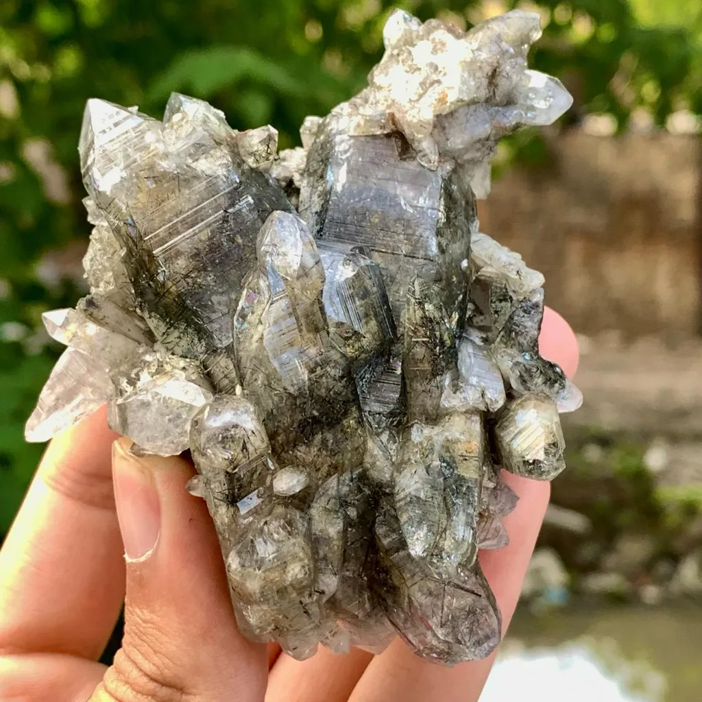 Quartz from Pakistan image