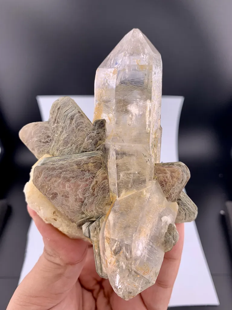 Quartz from Pakistan - image 9