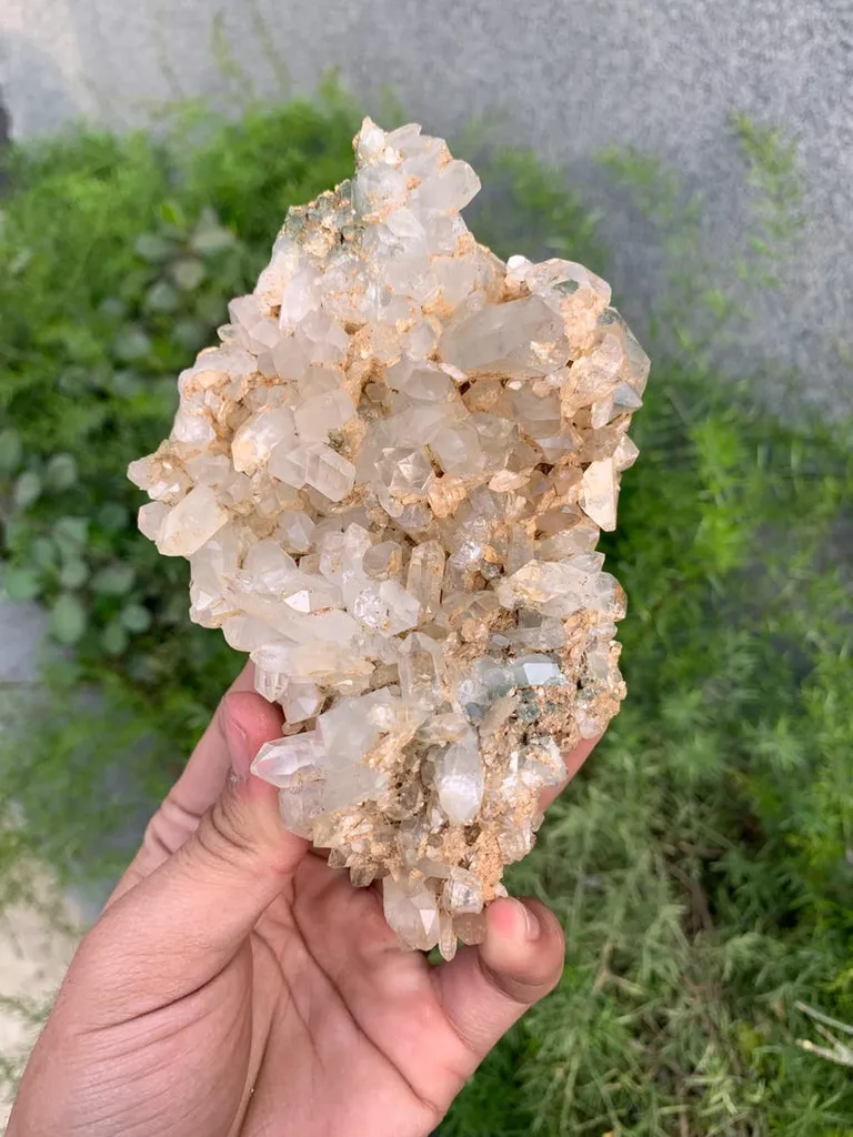 Quartz from Pakistan image