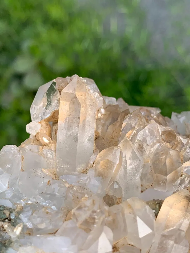 Quartz from Pakistan - image 3