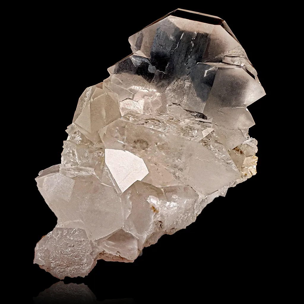 Quartz from Pakistan, Khyber Pakhtunkhwa Province, Khyber District, Loe Shilman Carbonatite image