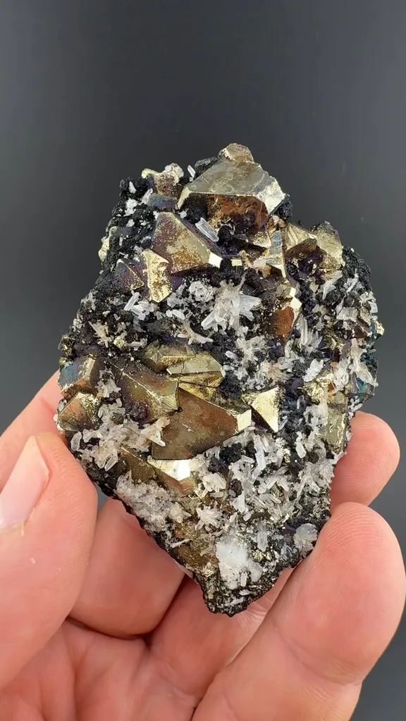 Quartz from Steward Mine, Butte Mining District, Montana, USA - image 2