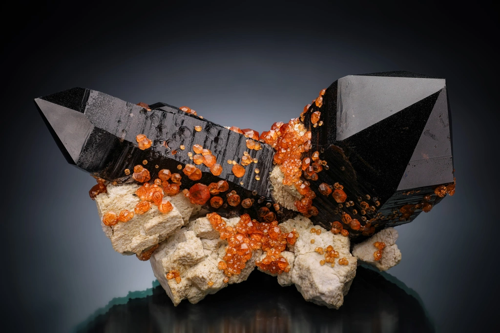 Quartz from Tongbei, Yunxiao Co., Fujian, China image