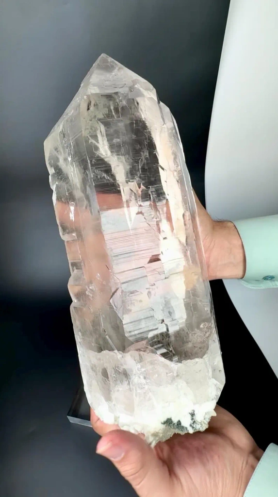 Quartz from Tormiq Valley, Haramosh Mts., Roundu District, Gilgit-Baltistan, Pakistan - image 7