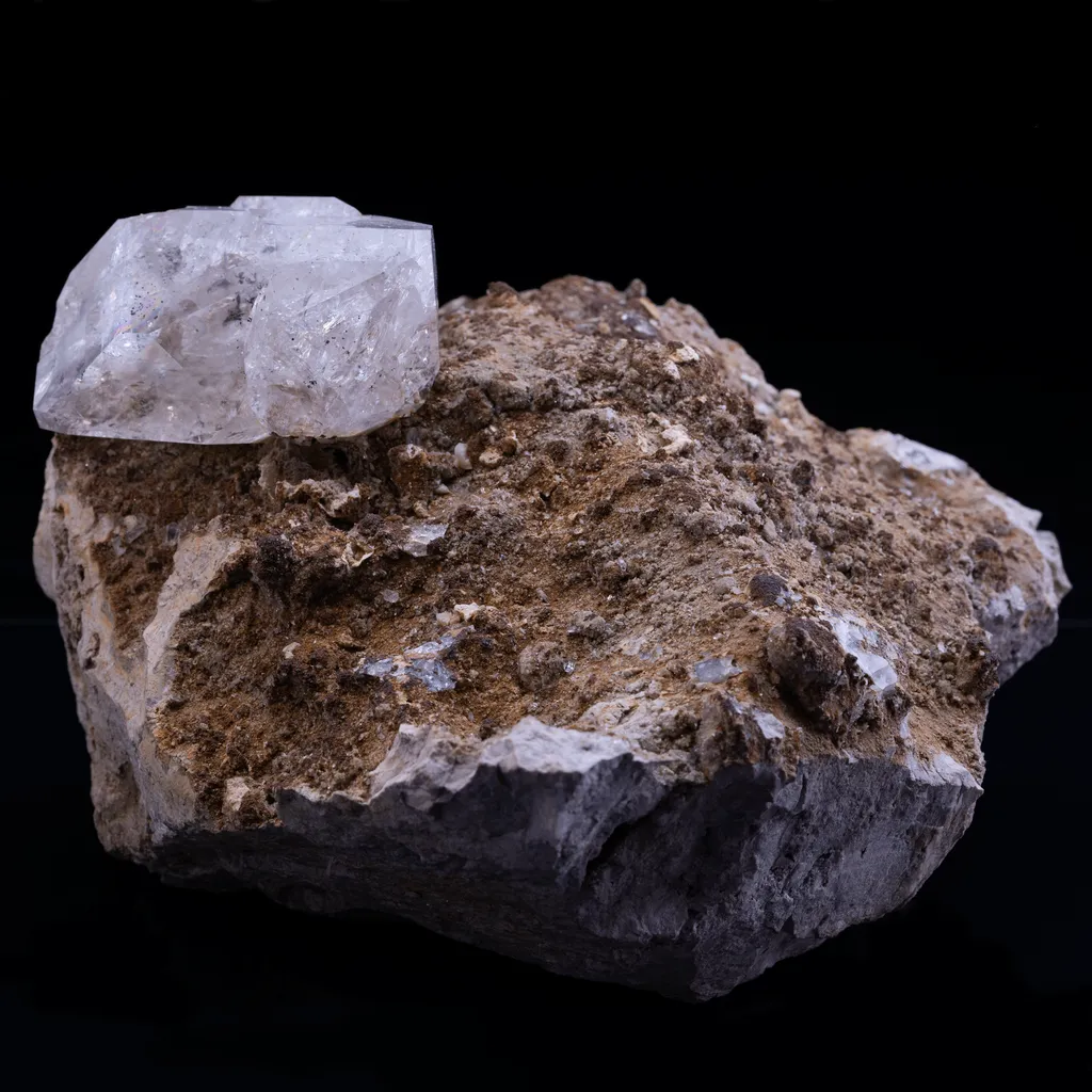 Quartz from USA, New York, Herkimer County, Town of Newport - image 3