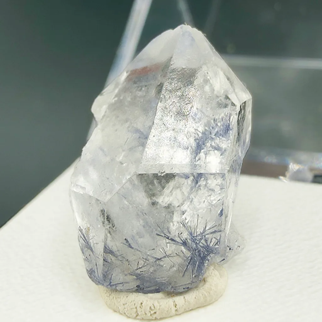 Quartz from Vaca Morta quarry, Bahia, Brazil - image 1