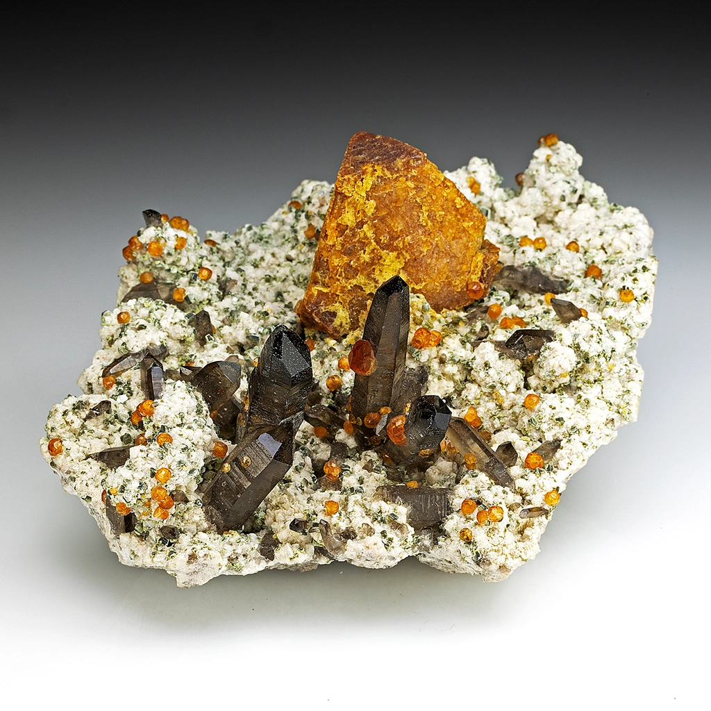 Quartz from Wushan, De'an Co., Jiangxi, China - image 1