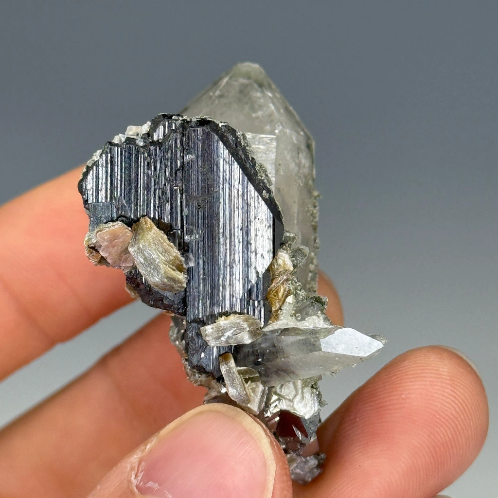 Quartz from Yaogangxian Mine, Hunan, China - image 2