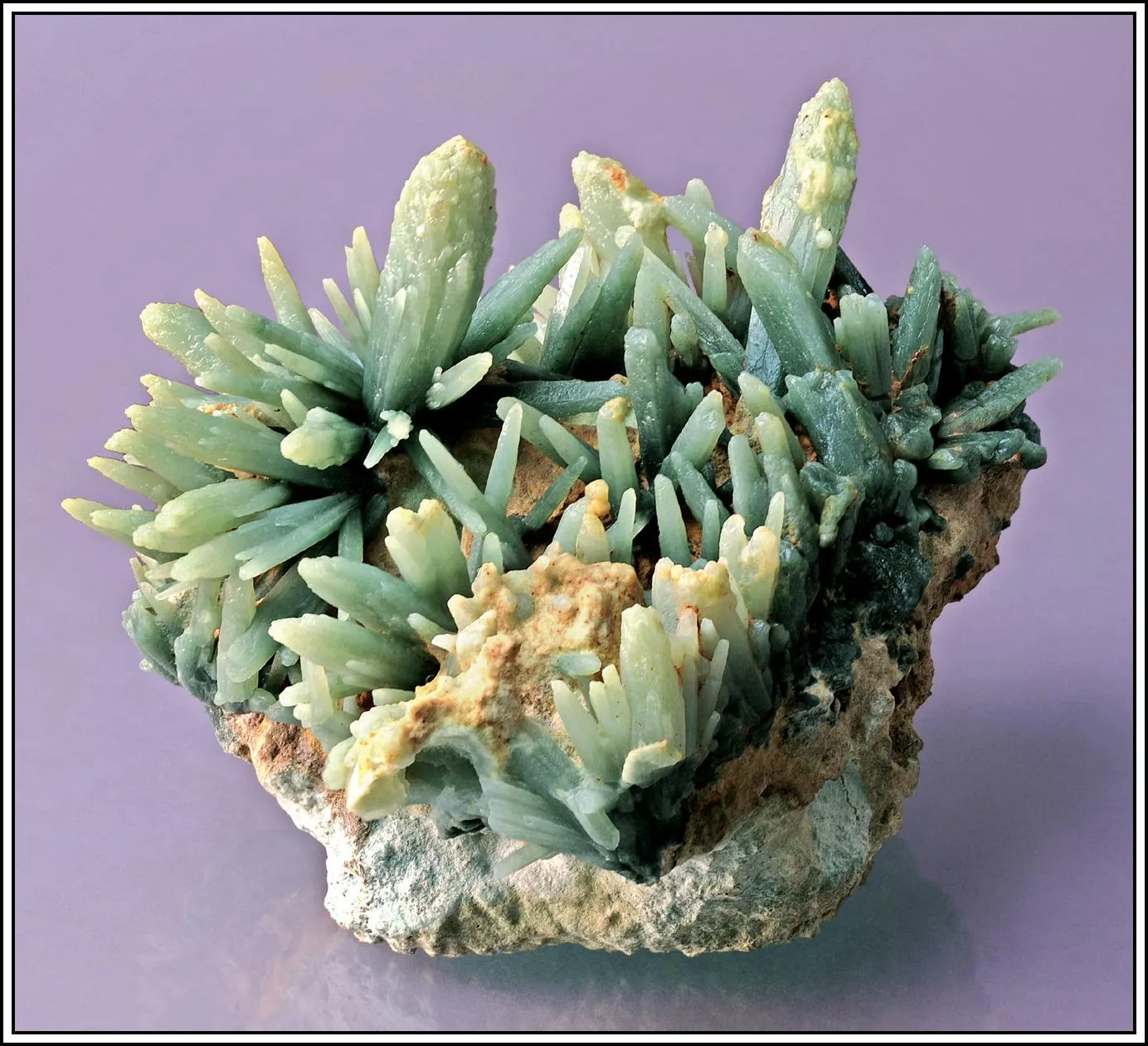 Quartz, Hedenbergite - image 1