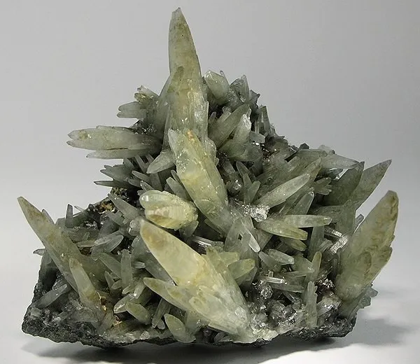 Quartz, Hedenbergite image
