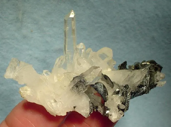 Quartz, Hematite image
