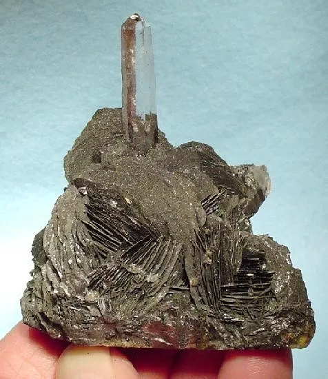 Quartz, Hematite image