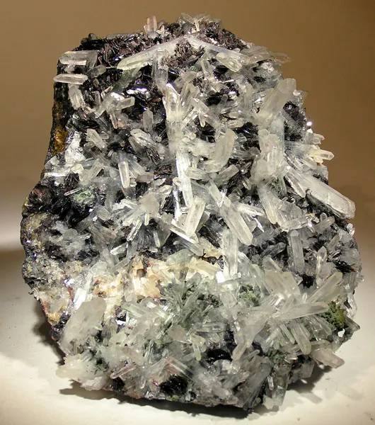 Quartz, Hematite image