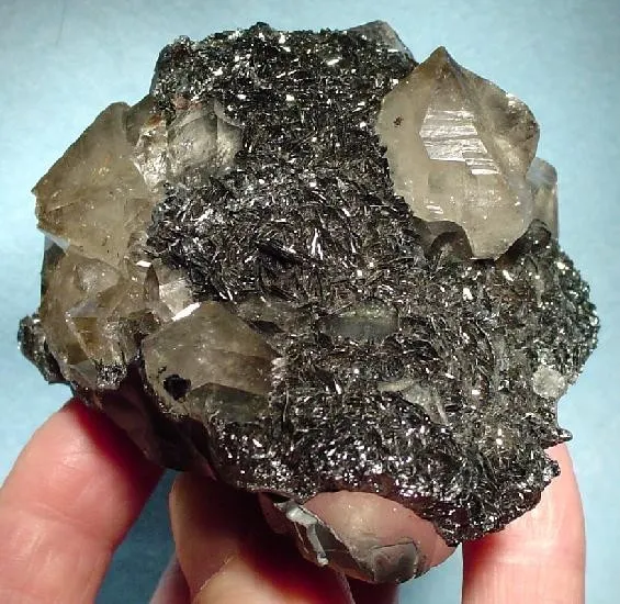 Quartz, Hematite image