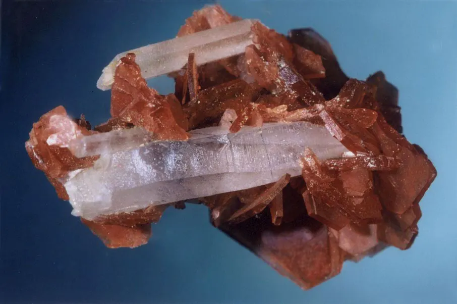 Quartz / Hydroxylbastnäsite (Ce), Trimouns, Luzenac, Ariège, France image