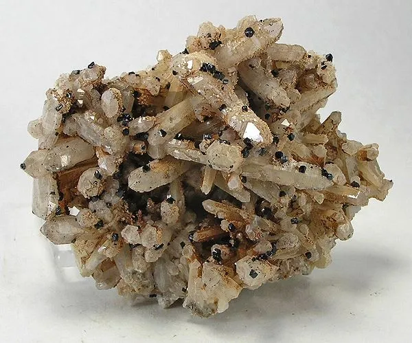 Quartz, Ilvaite image