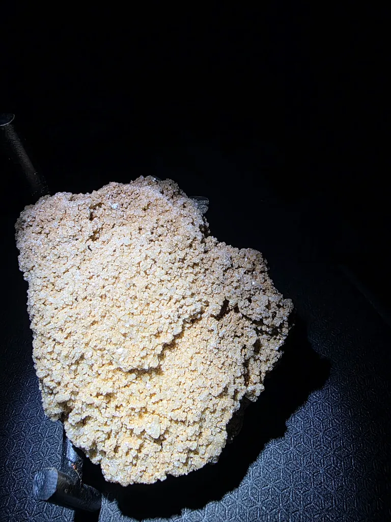 Quartz in matrix - image 5