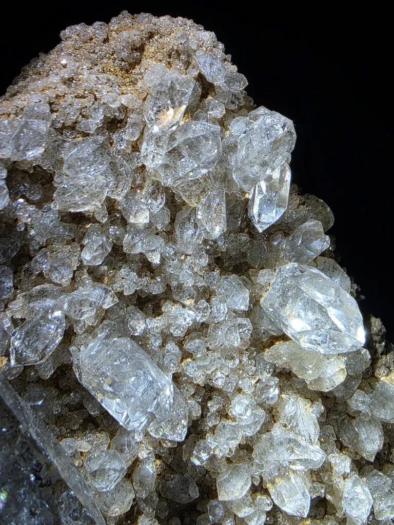Quartz in matrix - image 4
