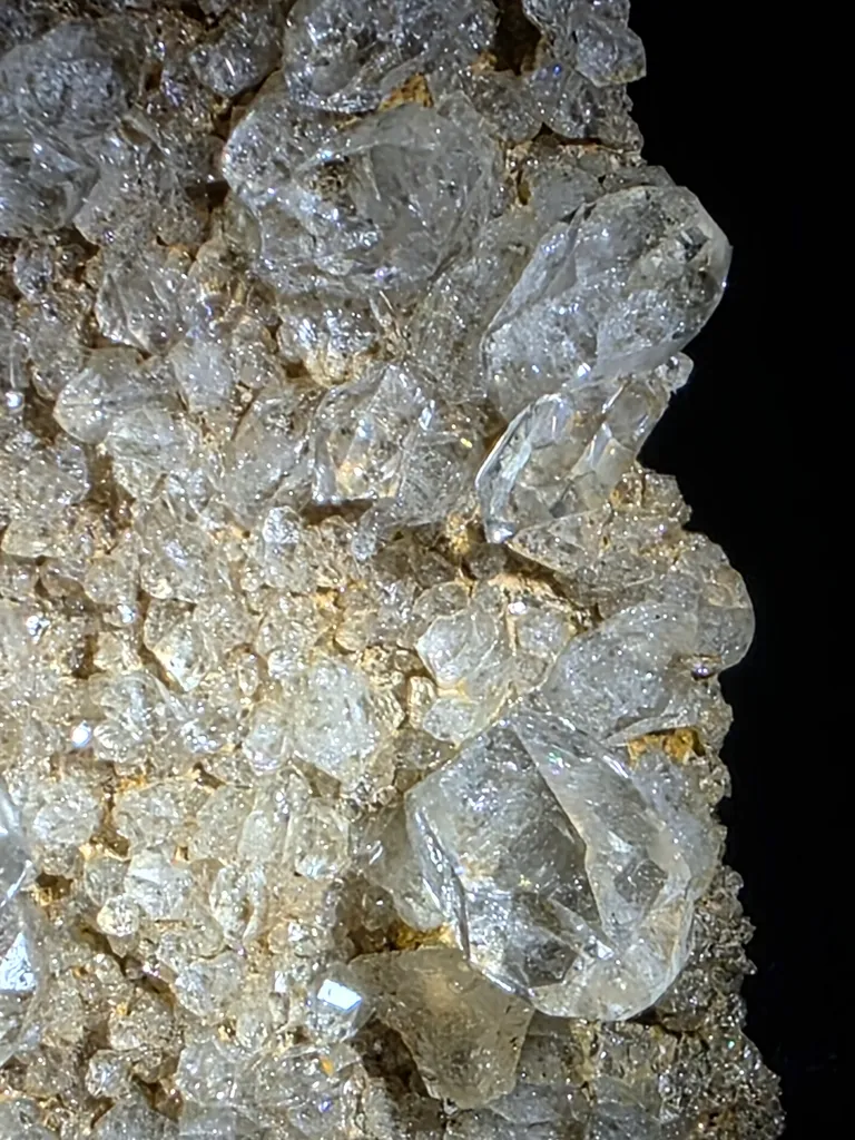 Quartz in matrix - image 8