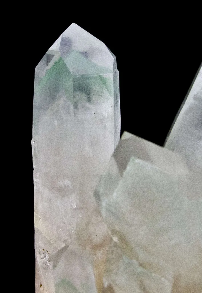 Quartz Included By Fuchsite - image 5