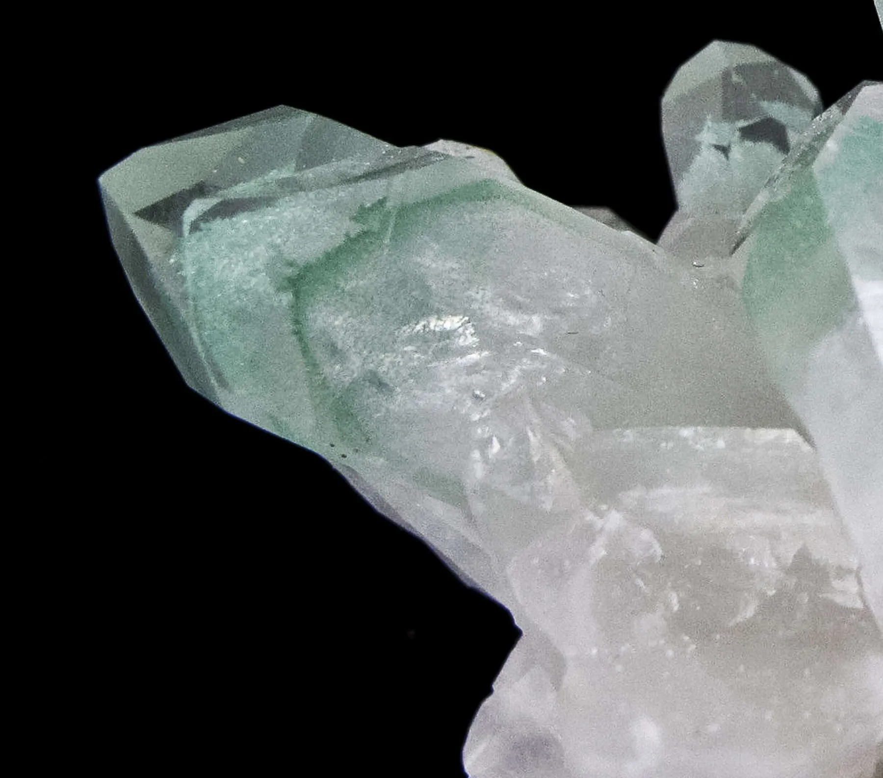 Quartz Included By Fuchsite - image 8
