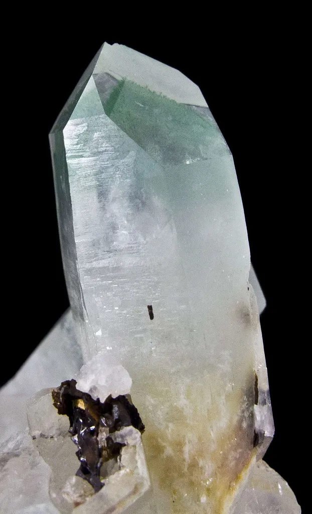 Quartz Included By Fuchsite - image 4