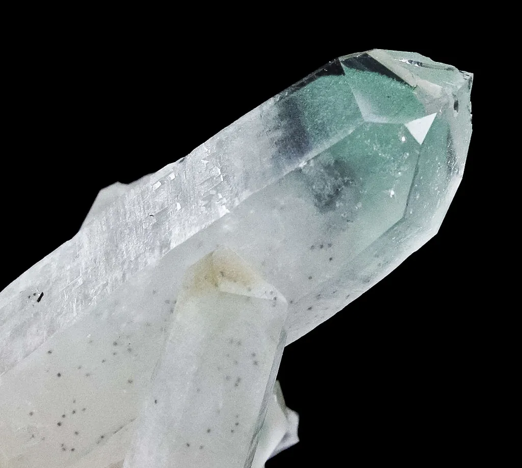 Quartz Included By Fuchsite - image 10
