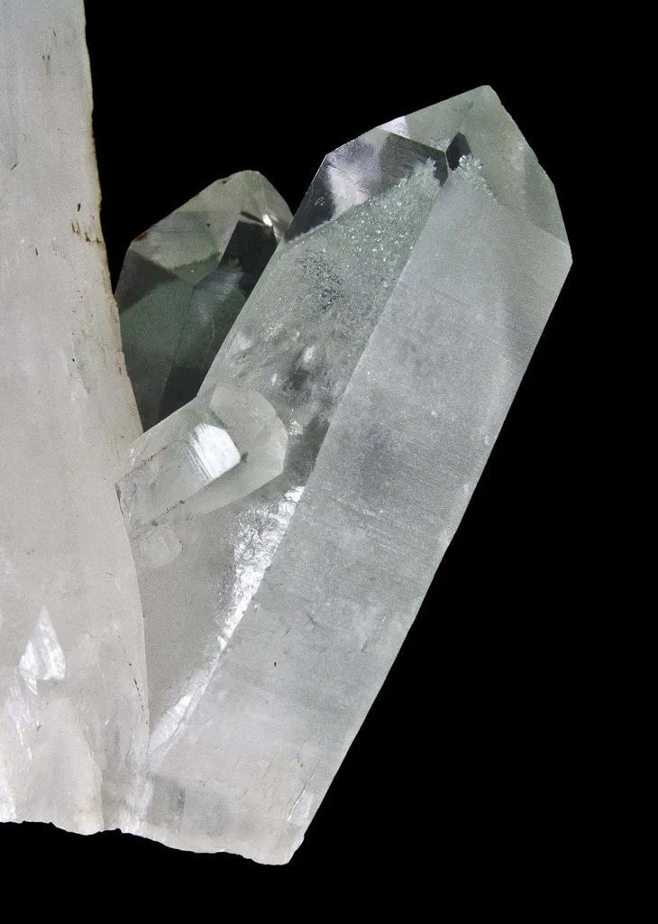 Quartz Included By Fuchsite - image 8