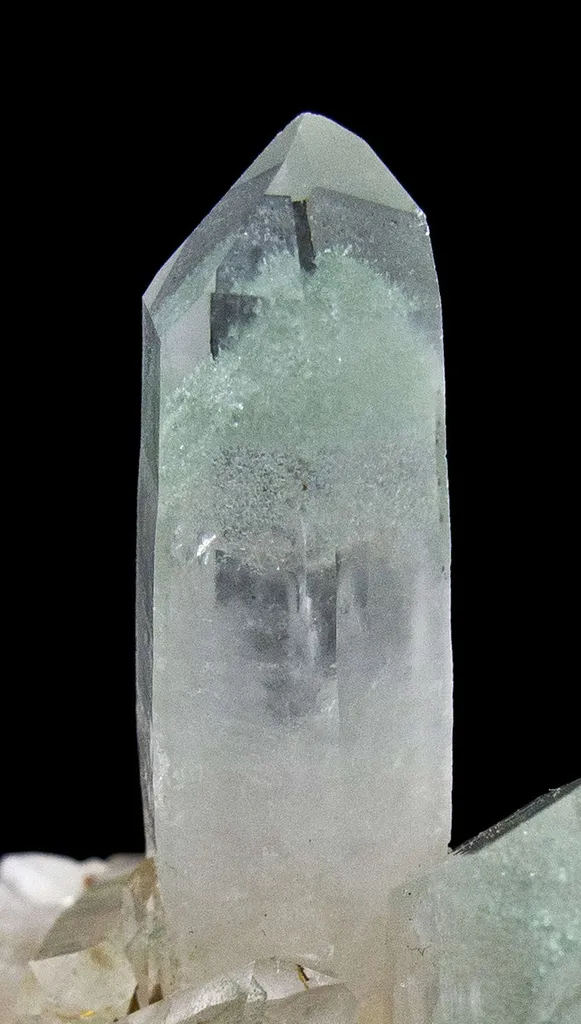 Quartz Included By Fuchsite - image 10