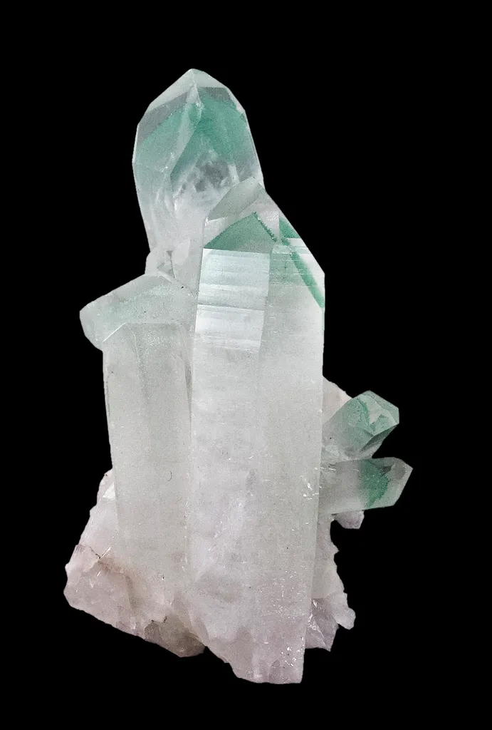 Quartz Included By Fuchsite - image 7
