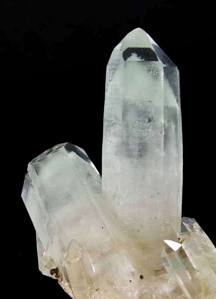 Quartz Included By Fuchsite - image 5