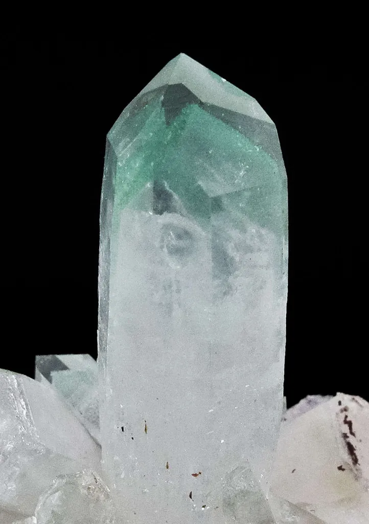 Quartz Included By Fuchsite - image 7