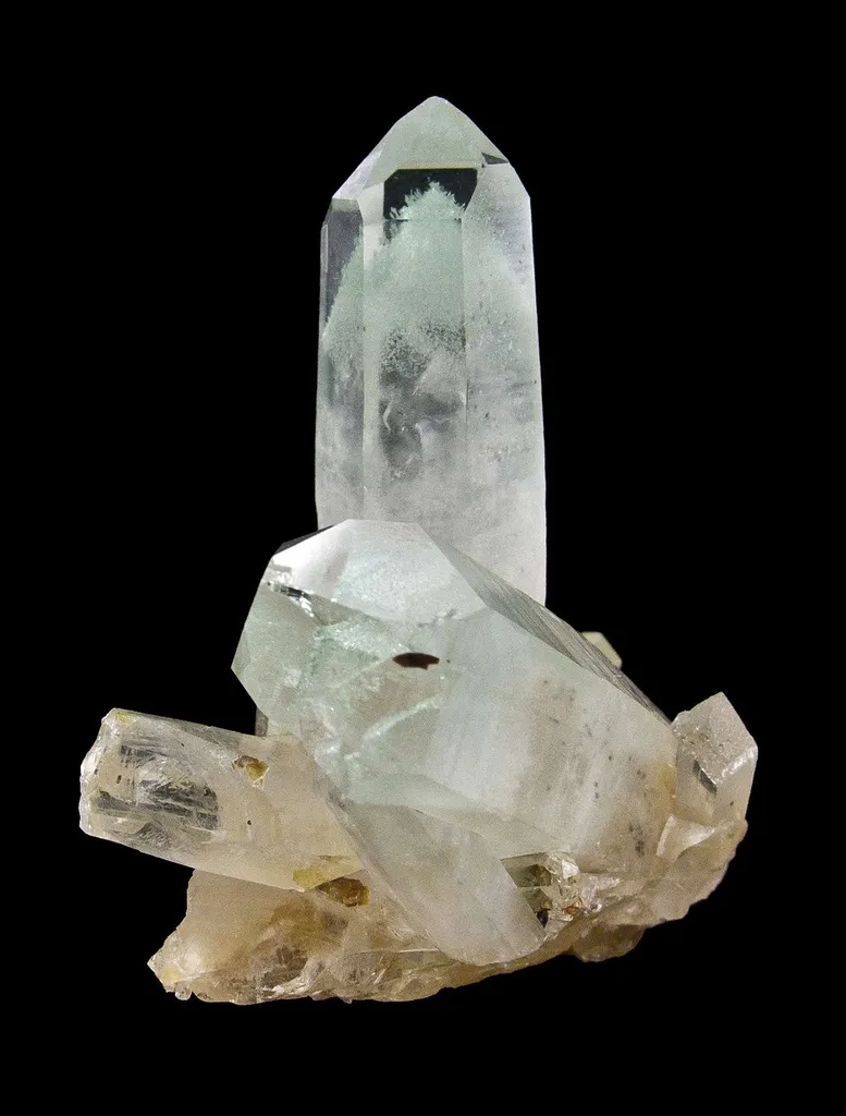 Quartz Included By Fuchsite - image 11
