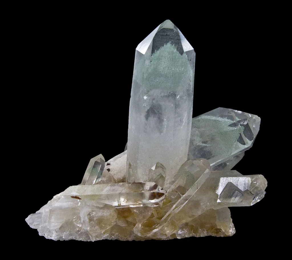 Quartz Included By Fuchsite - image 6